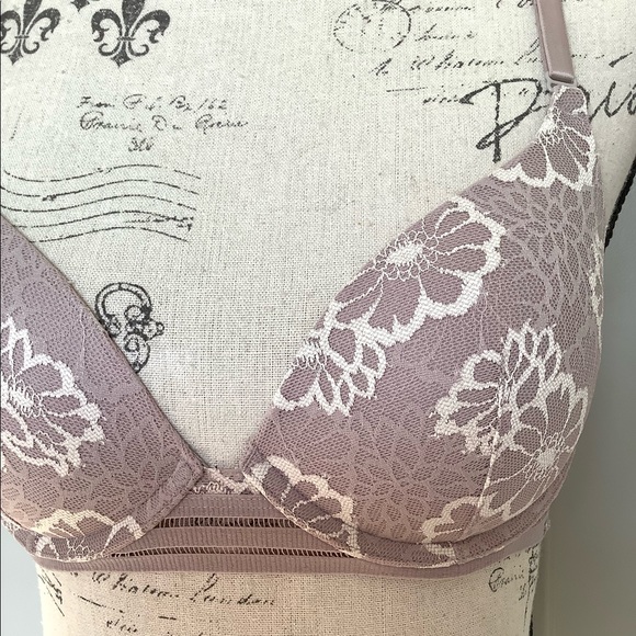 🌸 PINK Lace Bra 🌸 - Picture 5 of 8